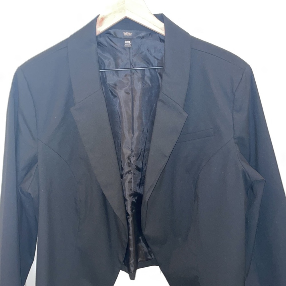 Missimo Brand Crop Tuxedo Blazer- NWOT - Picture 12 of 13